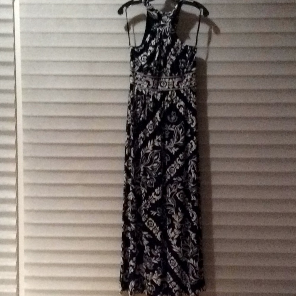 It's Summertime! Great Travel or Beach Dress.White House Black Market Maxi Dress